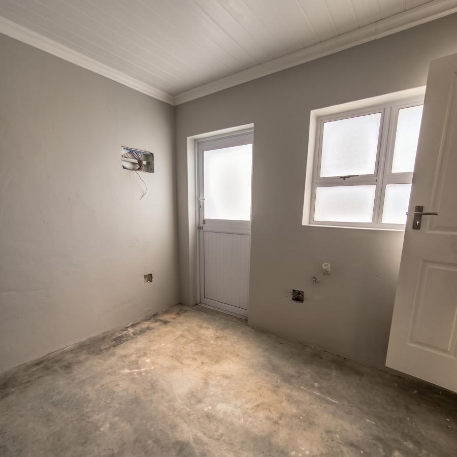 2 Bedroom Property for Sale in Struisbaai Western Cape